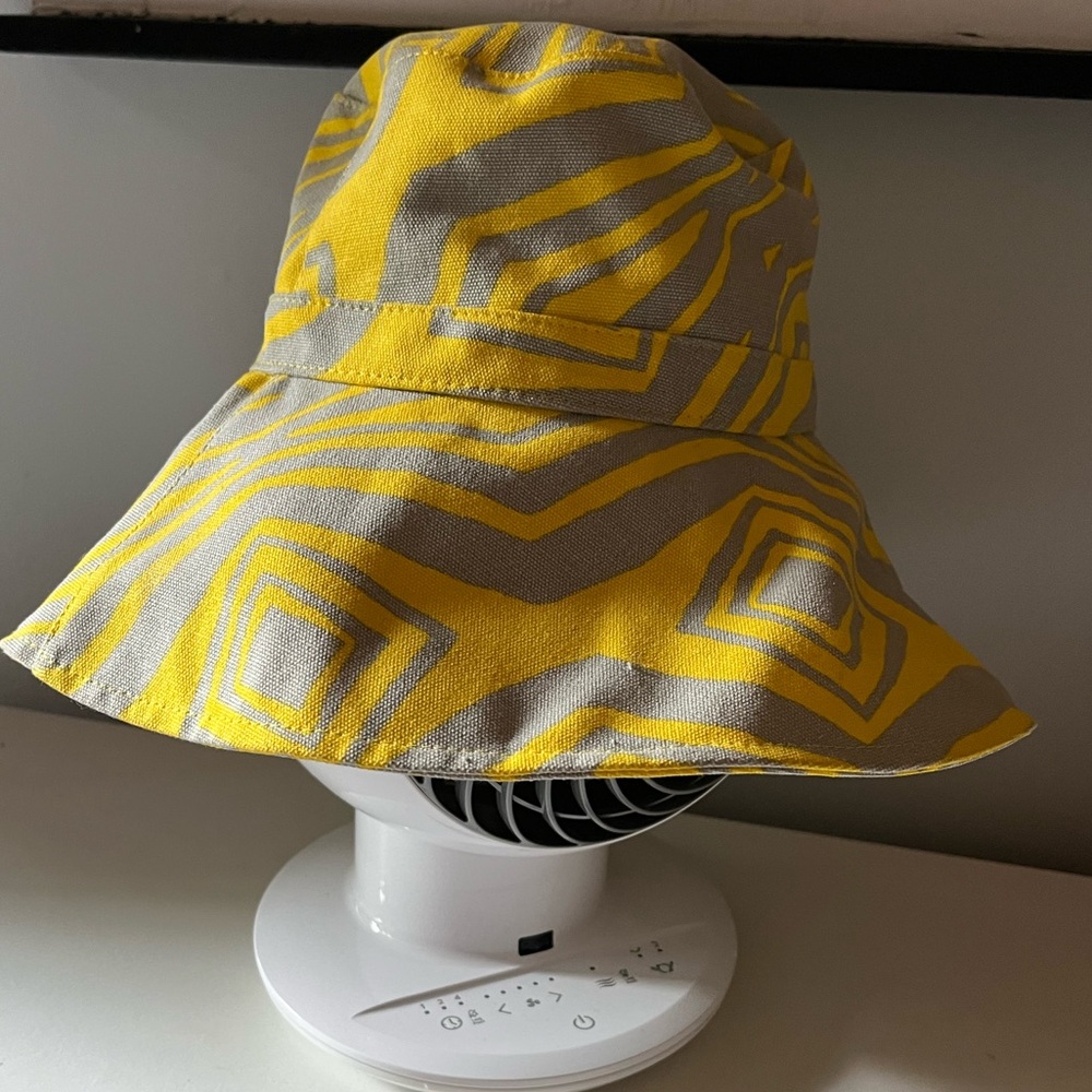 Echo Vibrant Yellow and Gray Hat